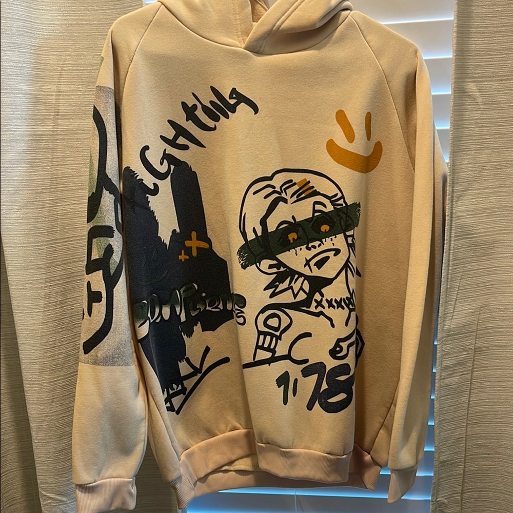 Graphic Cream Hoodie